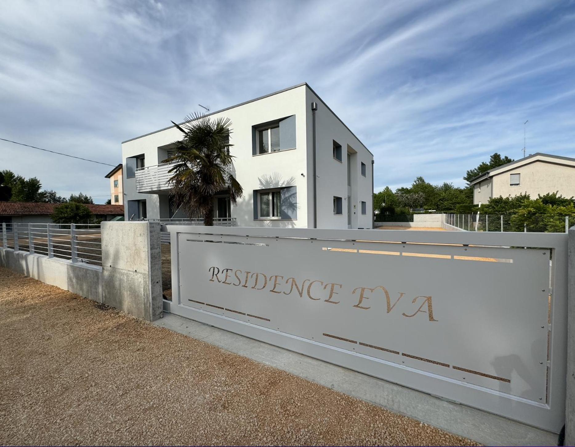 Residence Eva - Carraro Immobiliare Jesolo - Family Apartments Cavallino-Treporti Eksteriør bilde